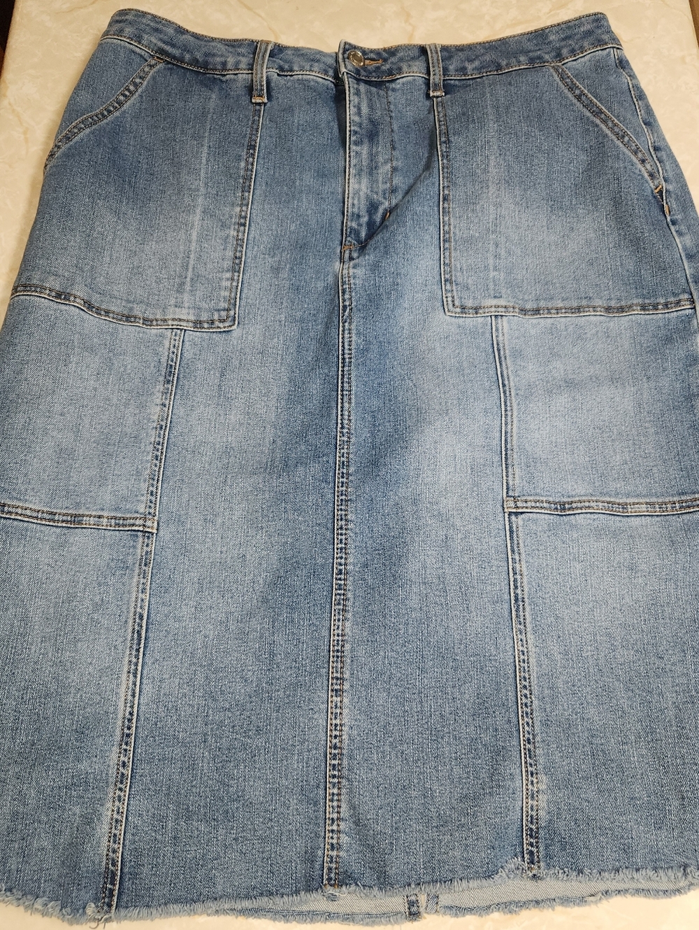 Time and Tru Womens Denim Midi Skirt Size 16 Blue Jean Utility Stretch Slit